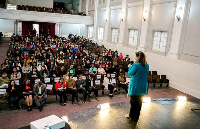 CHARLA MAGISTRAL 21 NOV 2