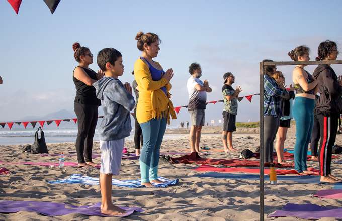 YOGA EN LA PLAYA 2